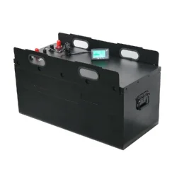 ​​FSEbattery smart lithium-ion battery with a black casing and a built-in digital display screen showing status metrics.
